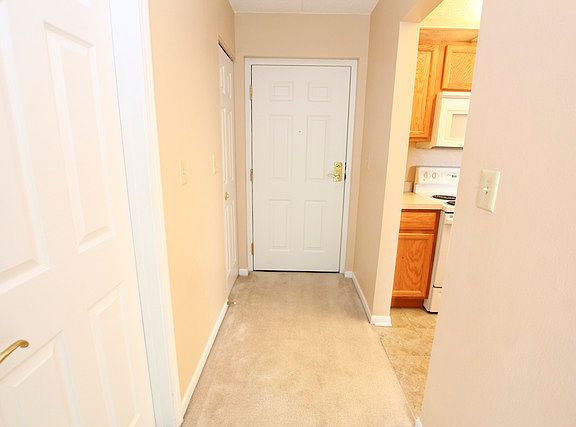 2nd image of 1 Bloomingdale Pl APT 715