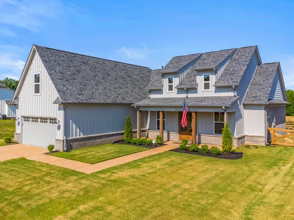 230 Highland Park Cv, Oakland, TN 38060