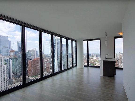 4th image of 662 N Wells St #1902