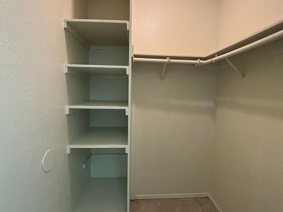 1st image of 1441 N Wall Ave #5