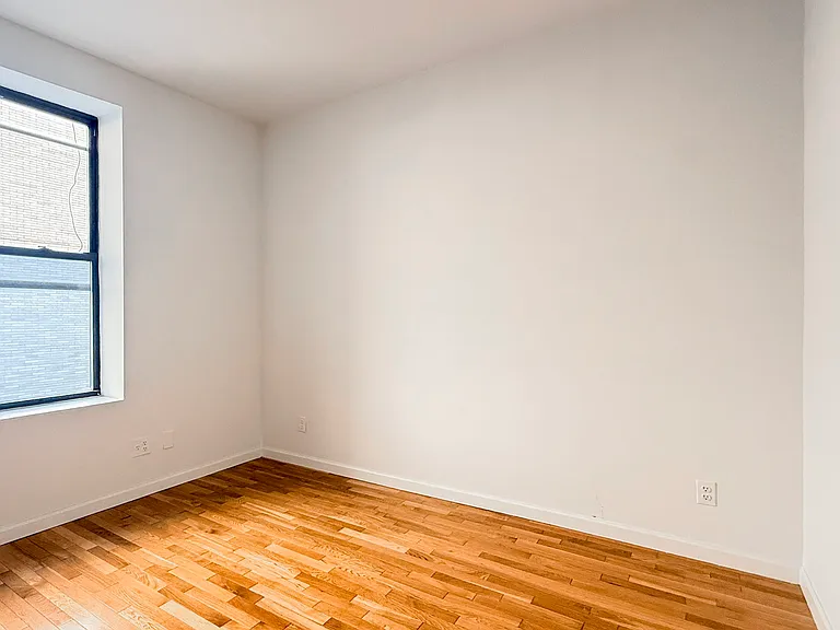 154 Columbus Ave #3R — Photo 5