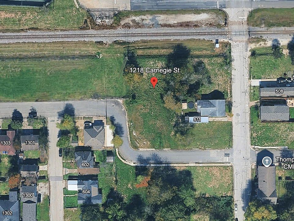 2nd image of 1218 Carnegie St