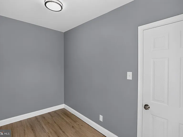 3053 Janney St — Photo 19
