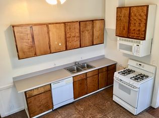 810 E Park St, Stockton, CA 95202