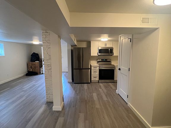 5th image of 1903 Burwell St #2