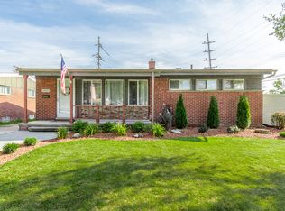 19333 Herrick St, Allen Park, MI 48101