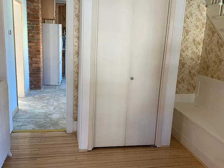 808 W Franklin St — Photo 12