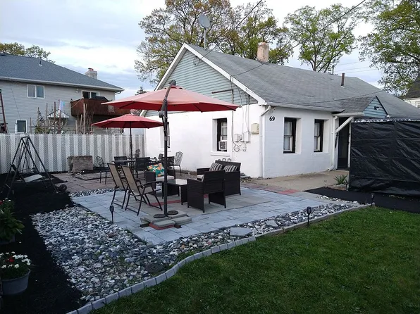 69 Monroe St, Lodi, NJ 07644
