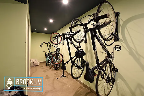 Rented by null | media 27