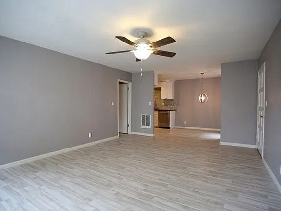 3rd image of 5518 Armitos Ave APT 91