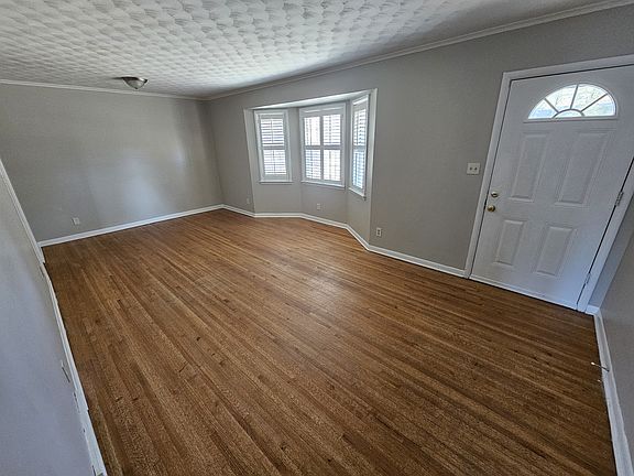 2nd image of 1837 Dorrie Ln