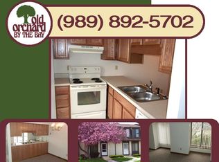 339 Old Orchard Dr, Essexville, MI 48732