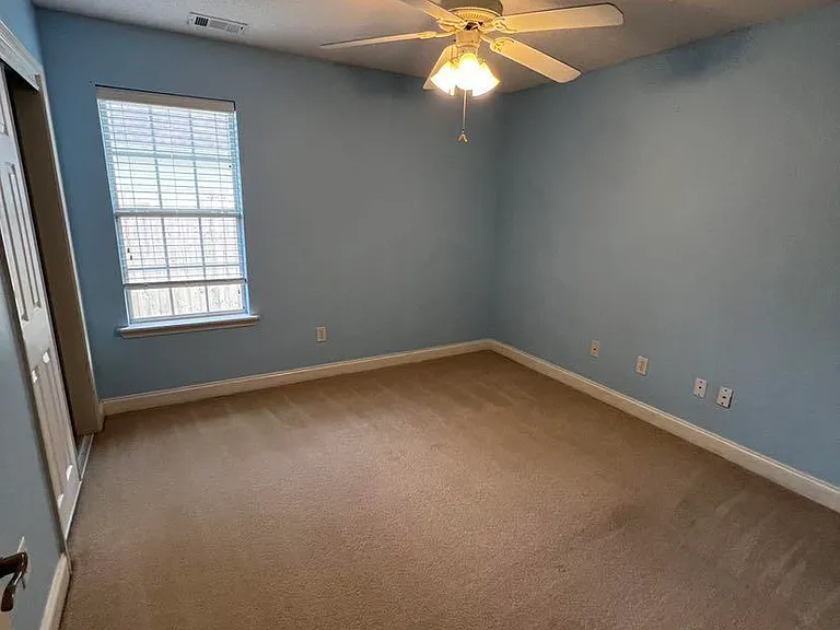 306 Hummingbird Ln — Photo 19
