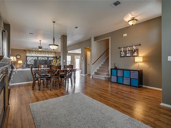 4th image of 1321 Bunratty Cir
