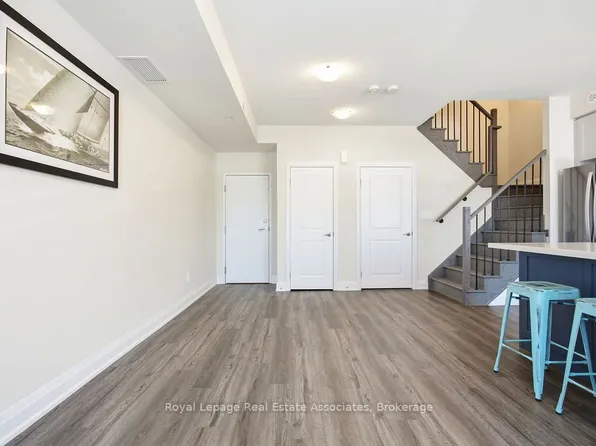 1569 Rose Way, Milton, ON