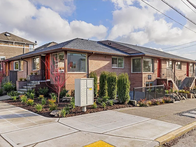 Ballard Seattle 3 Bedroom Apartment for Rent | In-Unit Laundry, Pet Friendly, Parking Available &... — Photo 20