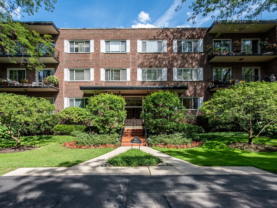 1st image of 90 Franklin Pl #203