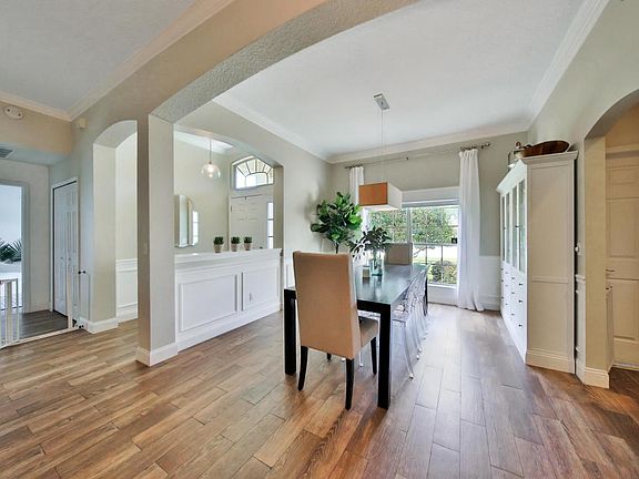 5th image of 2849 Everholly Ln