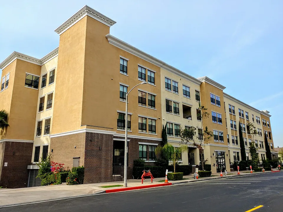 575 Elm Ave #6