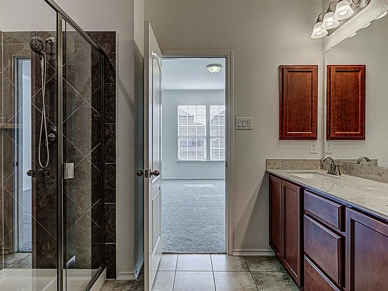 339 Alamosa Dr — Photo 28