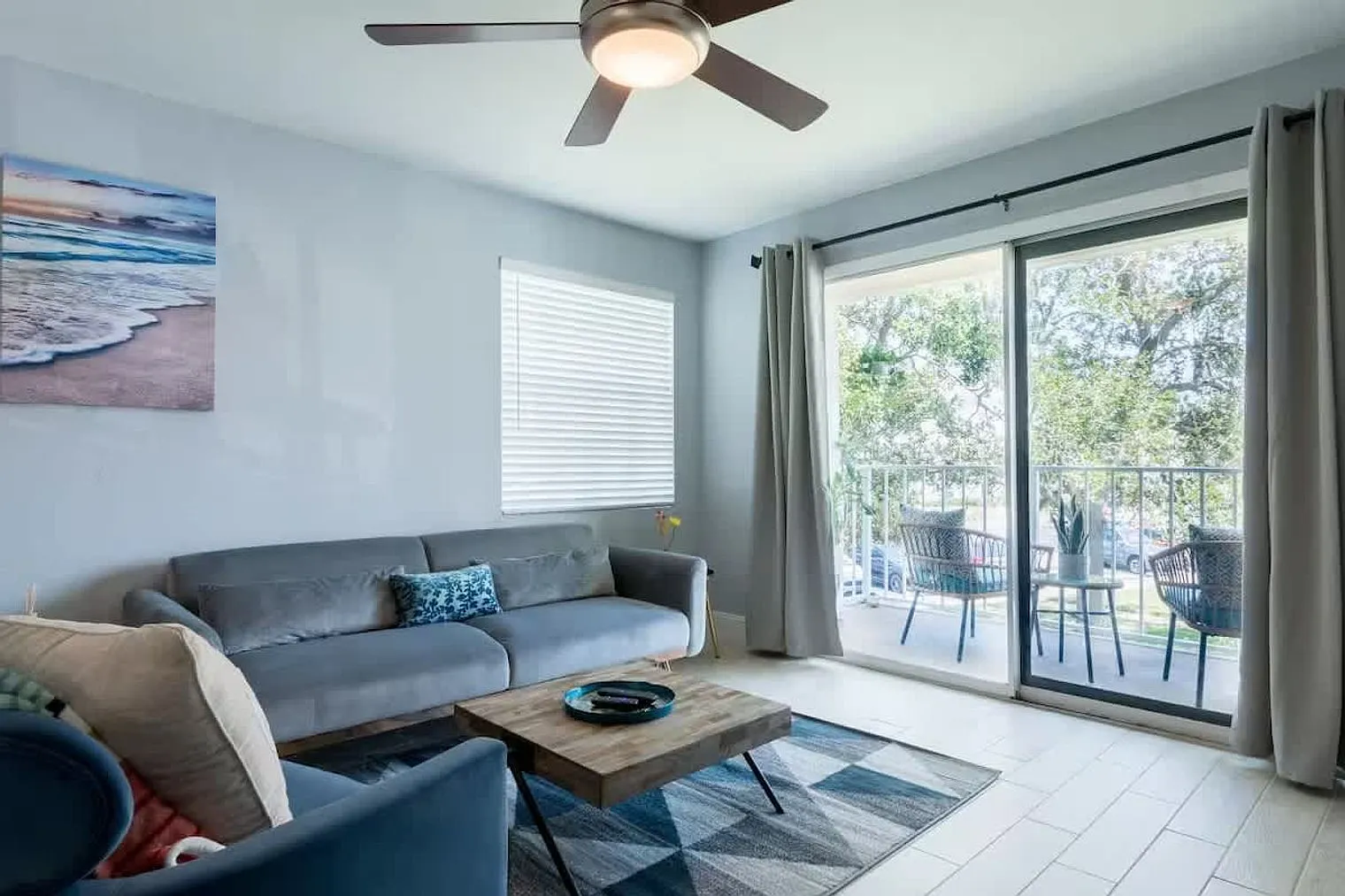 2 bed, 2.0 bath, $2,915 — Photo 2