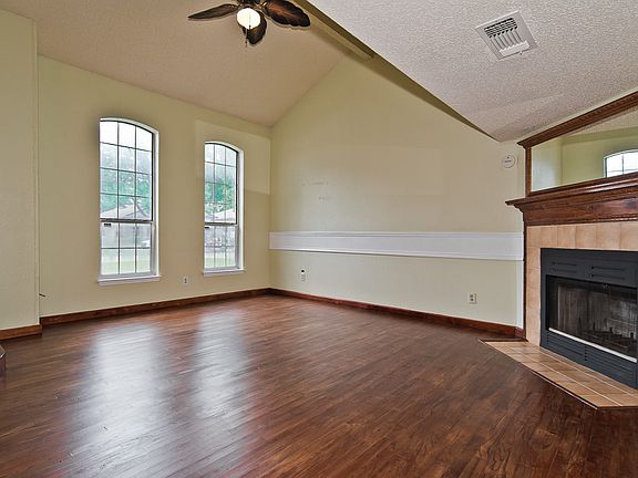 4th image of 6014 Parkmeadow Dr