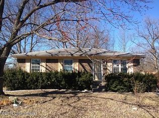 5826 Spicewood Ln, Louisville, KY