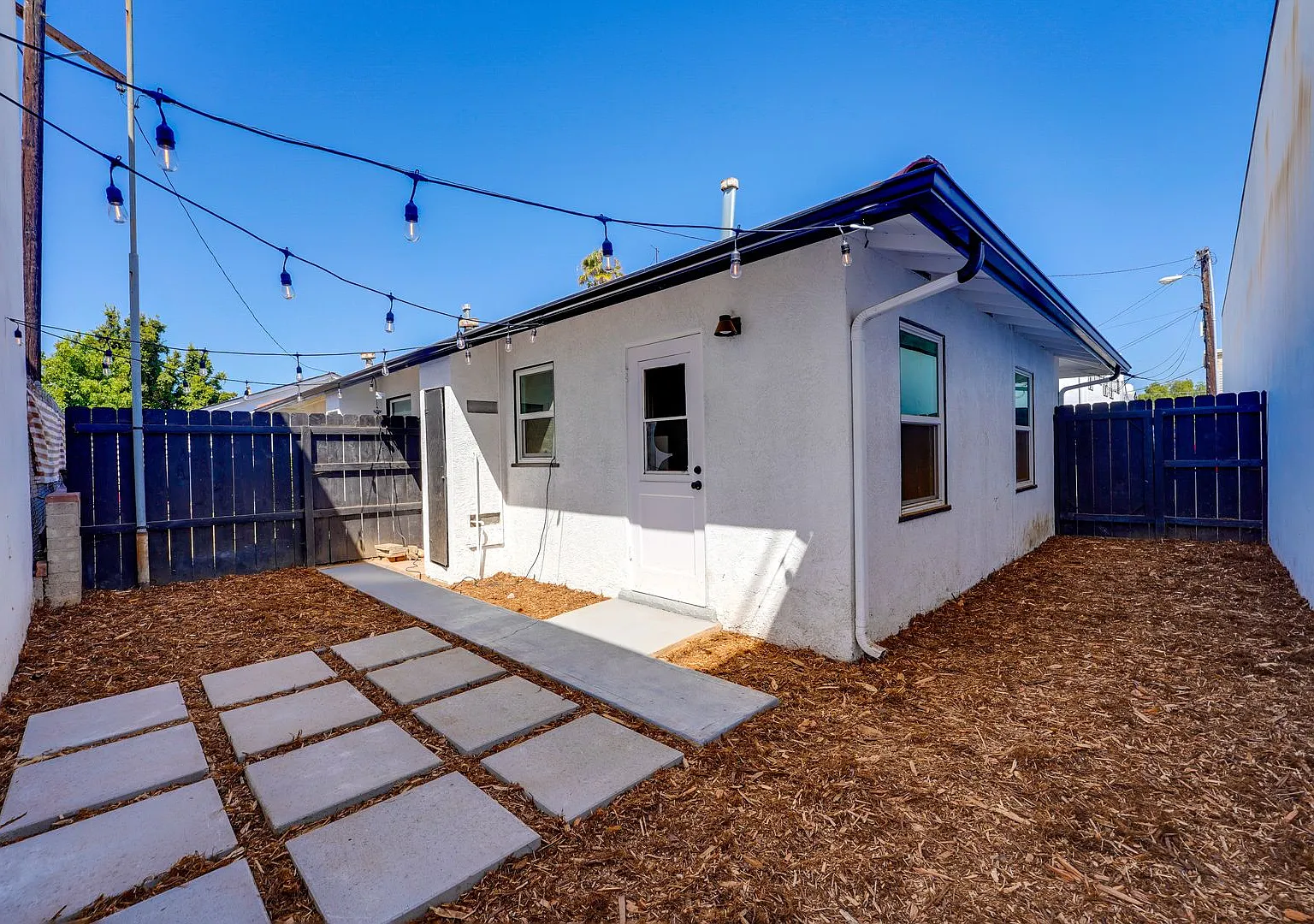 310 G St. — Photo 1