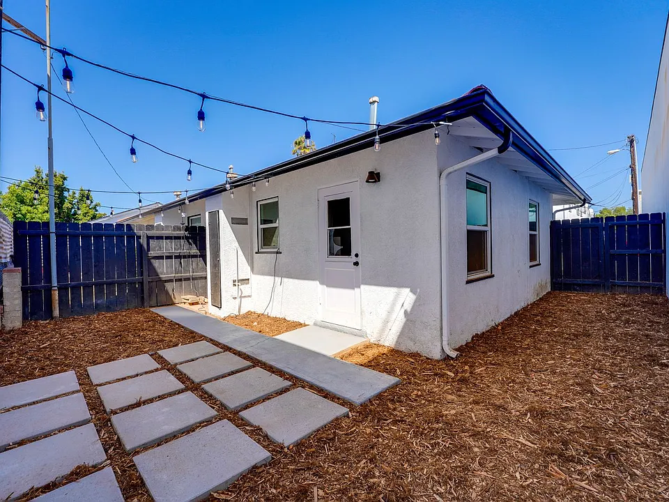 310 G St