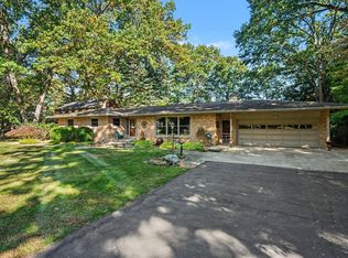 472 Lake Dr, Allegan, MI 49010