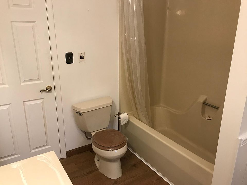 1st image of 2524 Serene Dr #2