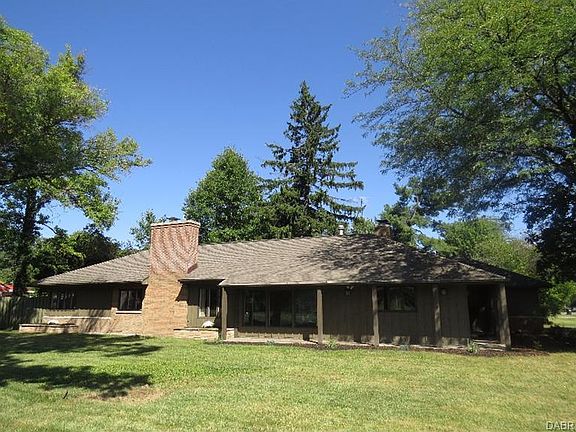 2nd image of 3511 Wales Dr