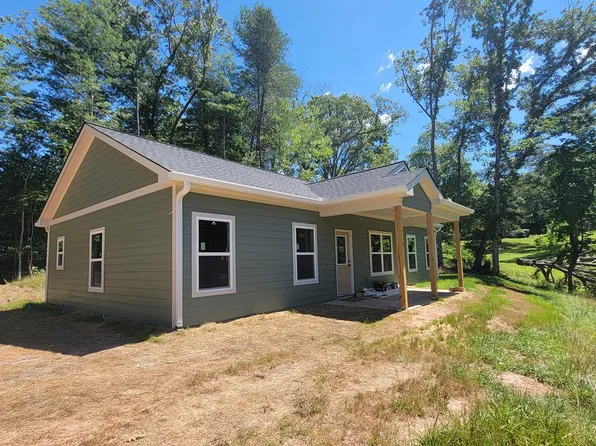 90 Paisley Pass, Hayesville, NC 28904