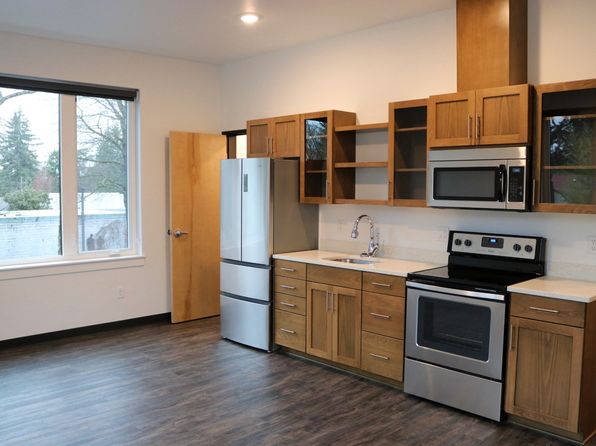 6615 SE 52nd Ave #106