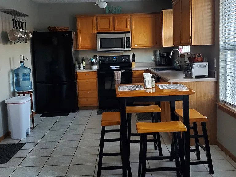 4453 W Portland St — Photo 20
