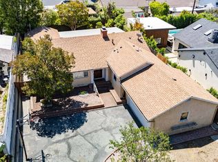918 Uclan Dr, Burbank, CA 91504