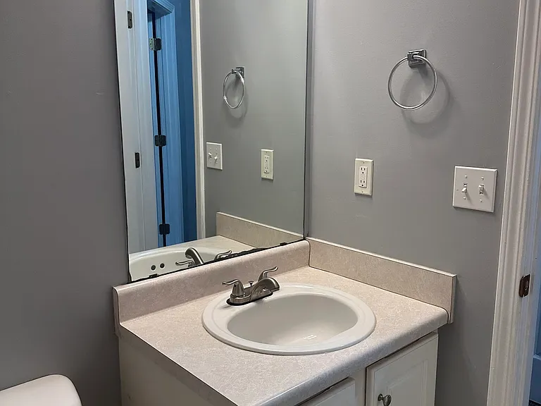 1630 Isleworth Cir — Photo 24