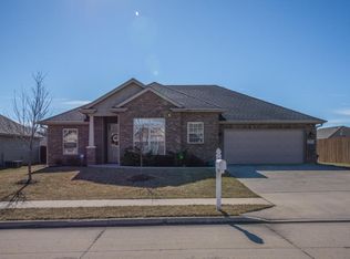 5802 Mahon Dr, Columbia, MO 65201