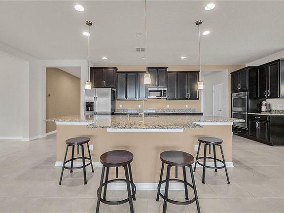 3rd image of 301 Blue Cypress Dr