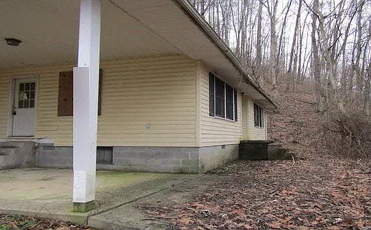 3rd image of 208 Morgan Dr