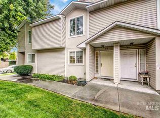 35 S King St, Meridian, ID 83642