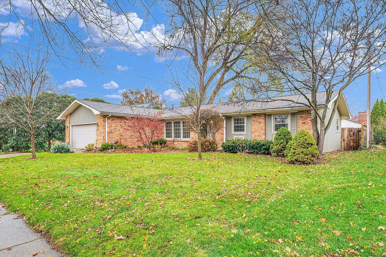 1304 Theodore Dr photo 1