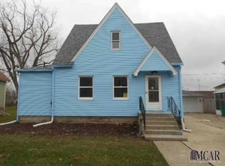 142 Adams St, Dundee, MI 48131