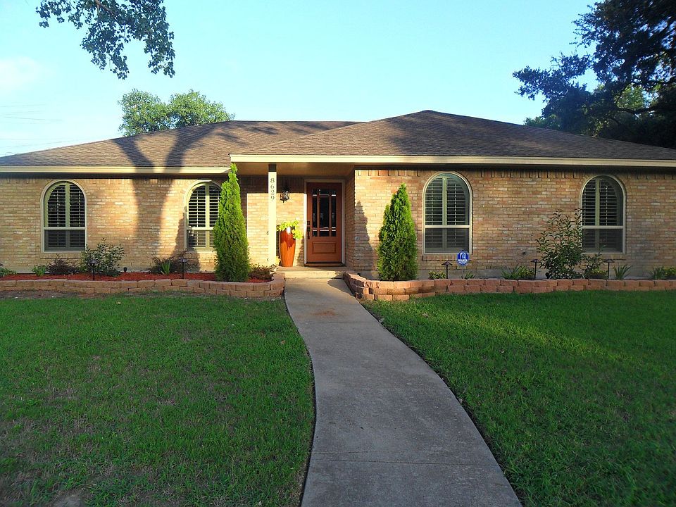 8629 Langdale Cir