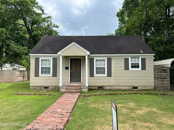 303 10th Ave, Greenwood, MS 38930