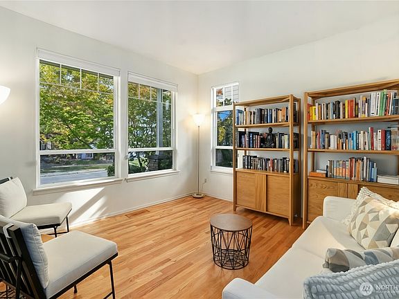 3rd image of 5810 Olive Avenue SE