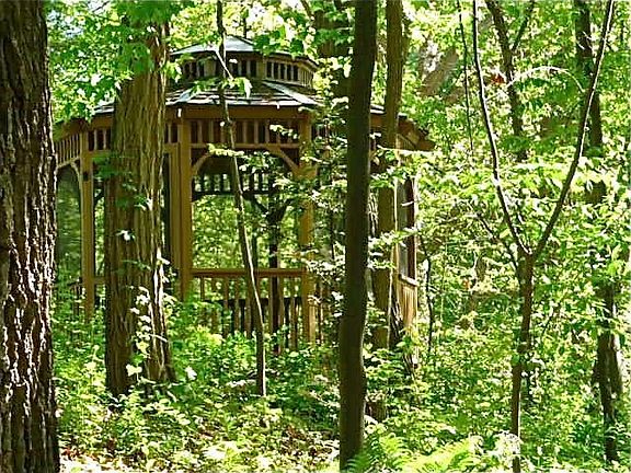 4th image of 321 Juniper Ln