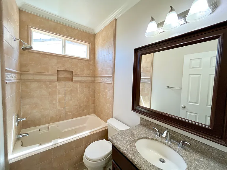 64250 Silver Star Ave — Photo 20