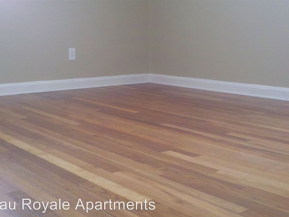 2nd image of 3610 Chateau Ln APT 132