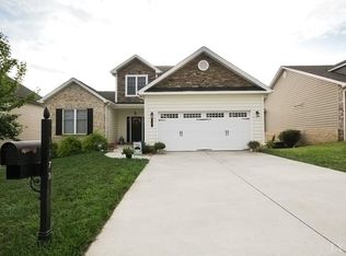 1175 Helmsdale Dr, Forest, VA 24551
